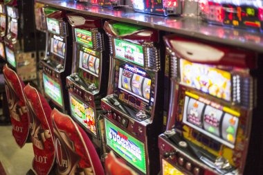 Fortune Ox slot interface showing five reels, symbol combinations, and live bet counter on palu88 platform